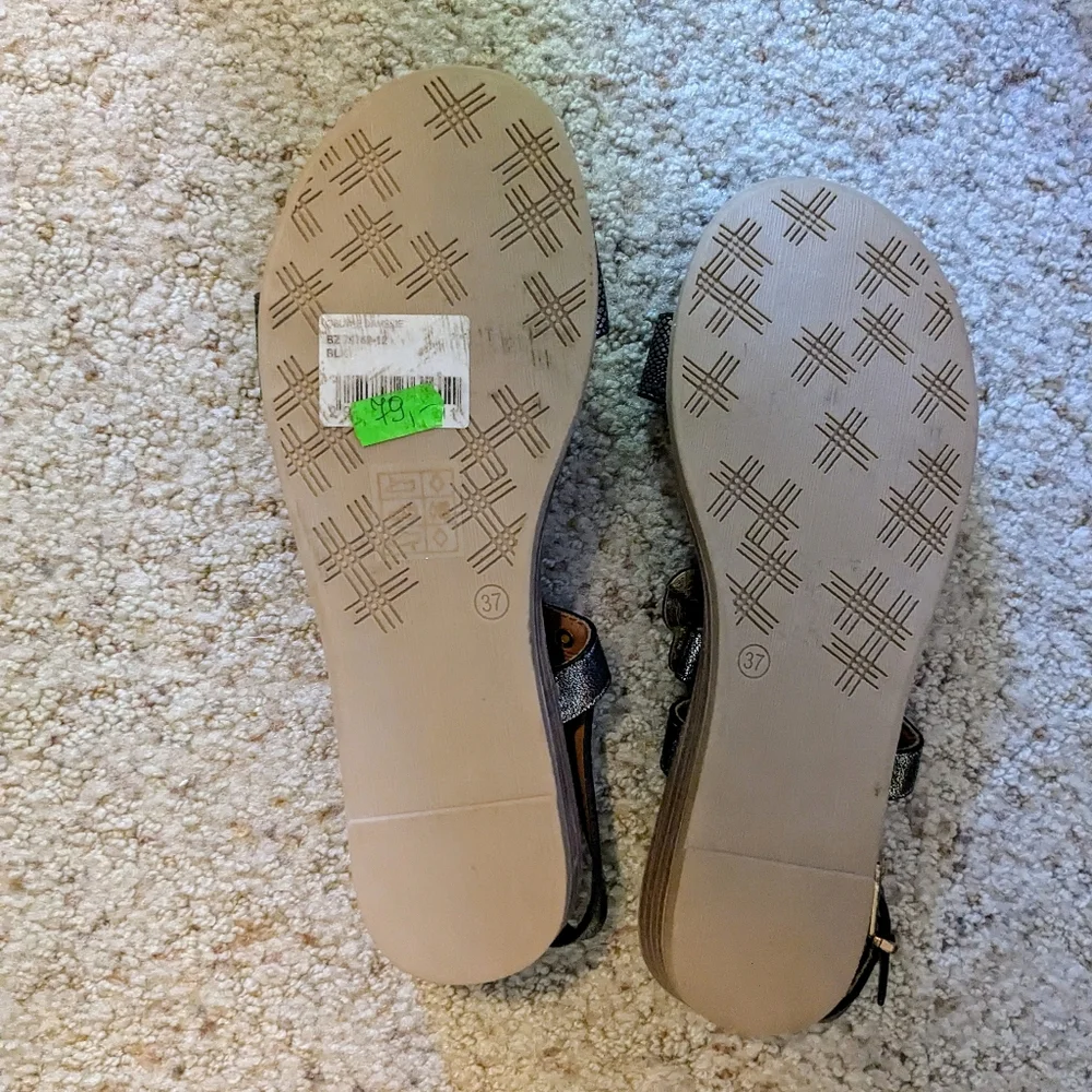 NEW T Sokolski Flower Wedges Halterback Sandals Pewter Buckle Women's sz.37 6.5